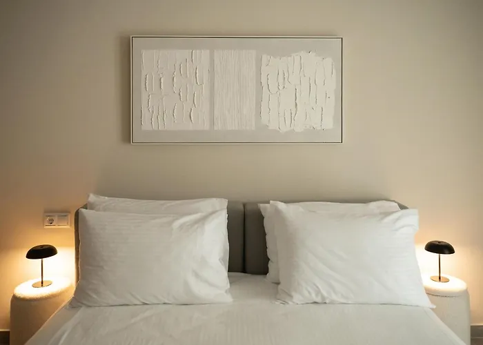 L\' Horizon Luxury Living By 8Essentially